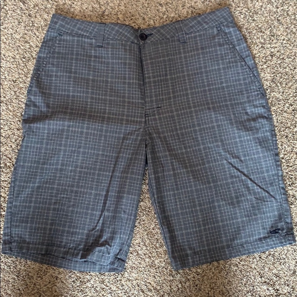 O’Neill navy plaid men’s shorts